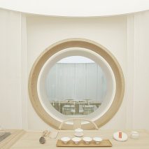 Space Modification Unit transforms Beijing hutong property into tranquil tea house