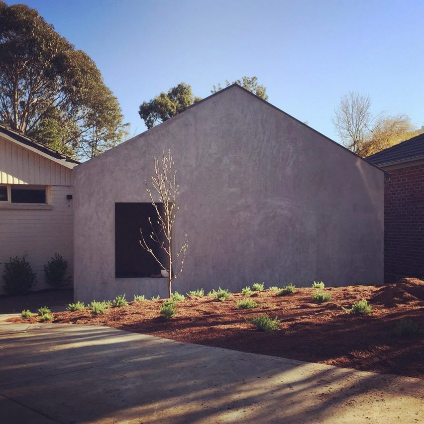 Doncaster House by Inbetween Architecture