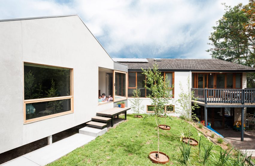 Doncaster House by Inbetween Architecture