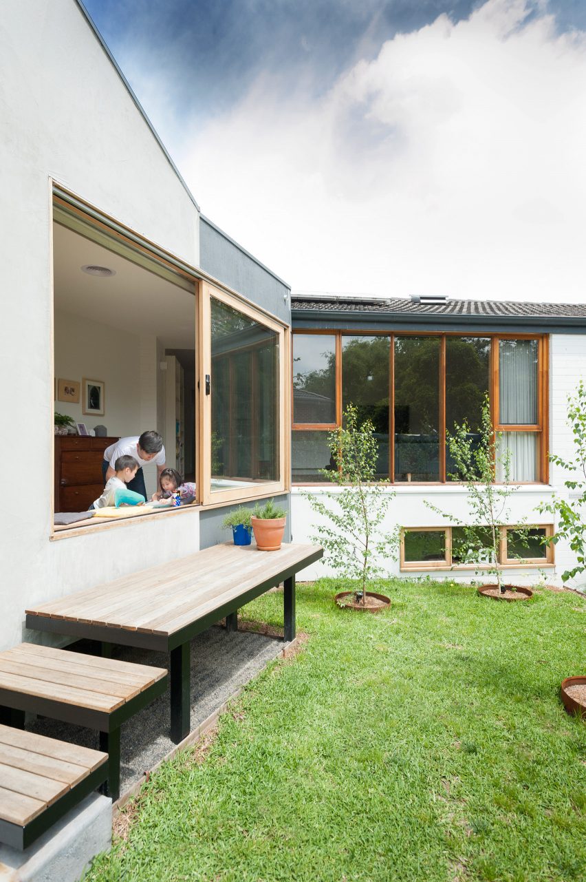 Doncaster House by Inbetween Architecture