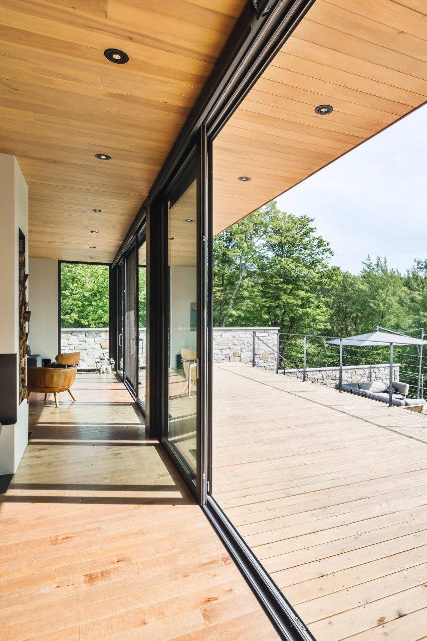Estrade Residence by MU Architecture