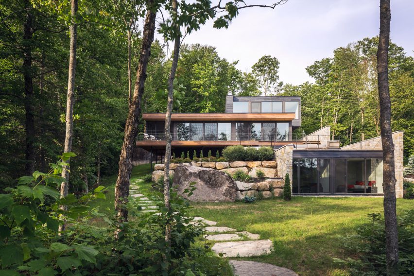 Estrade Residence by MU Architecture