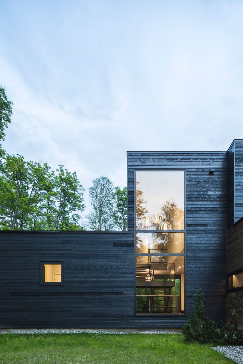 Estrade Residence by MU Architecture