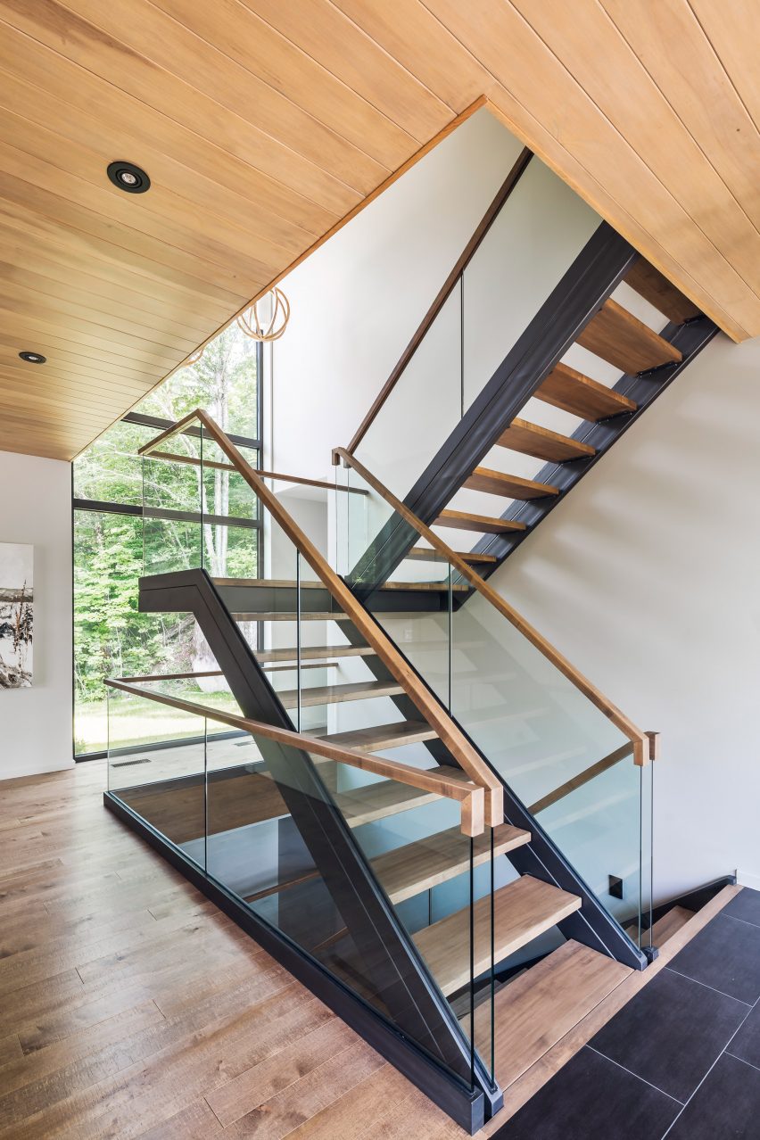 Estrade Residence by MU Architecture