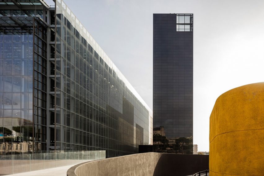 EUR-congress center in Rome by Fuksas