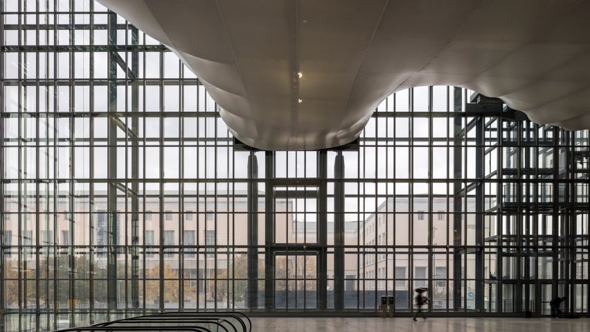 Studio Fuksas suspends cloud-like auditorium inside Rome convention centre