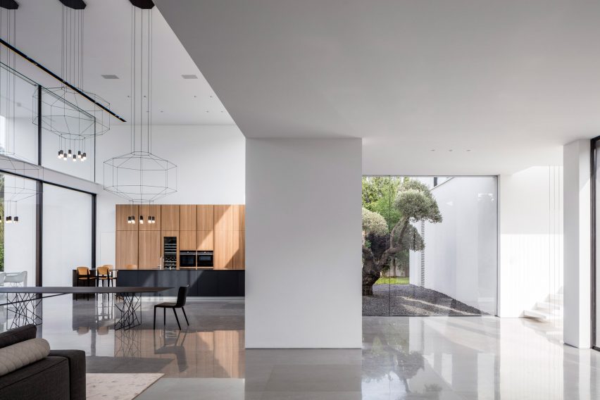 F House by Pitsou Kedem
