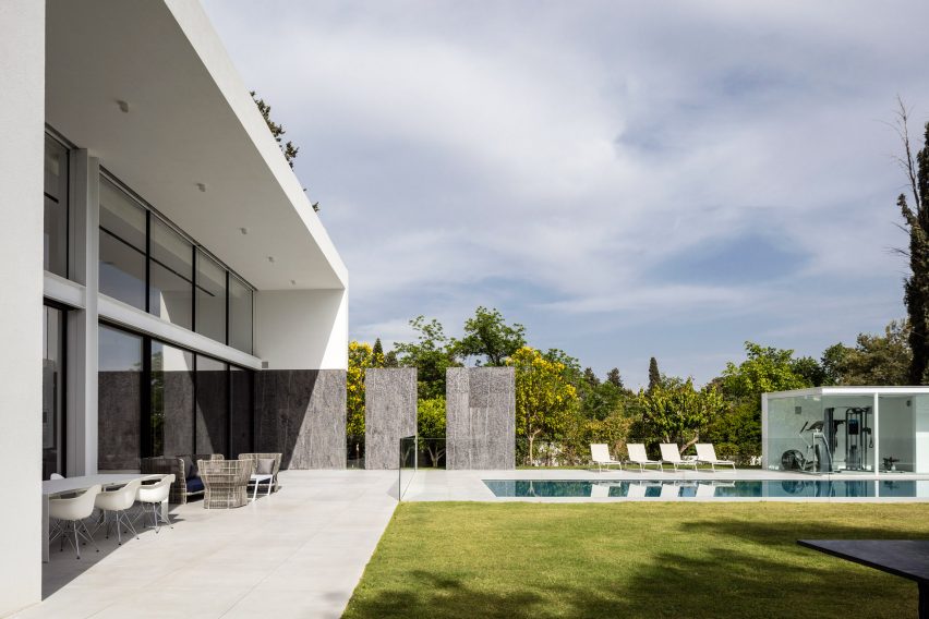 F House by Pitsou Kedem