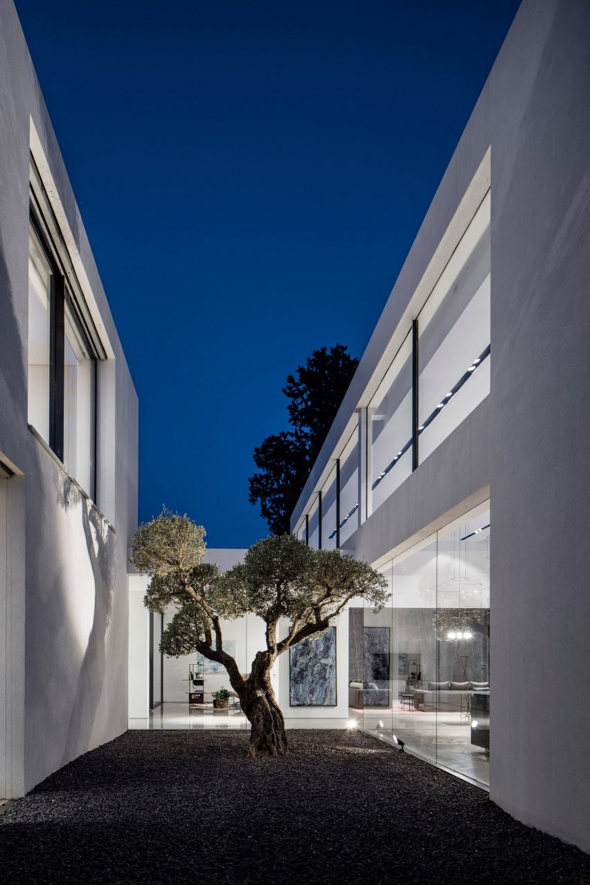 F House by Pitsou Kedem