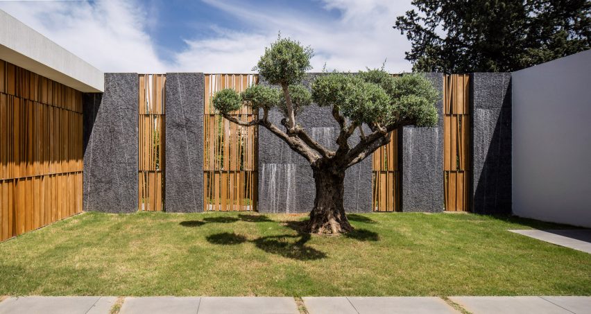 F House by Pitsou Kedem