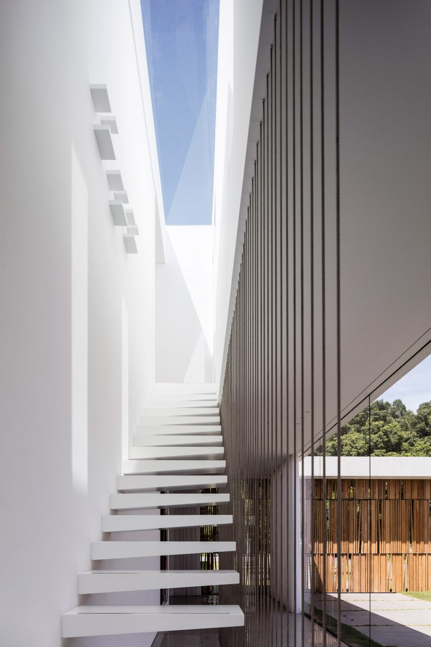 F House by Pitsou Kedem