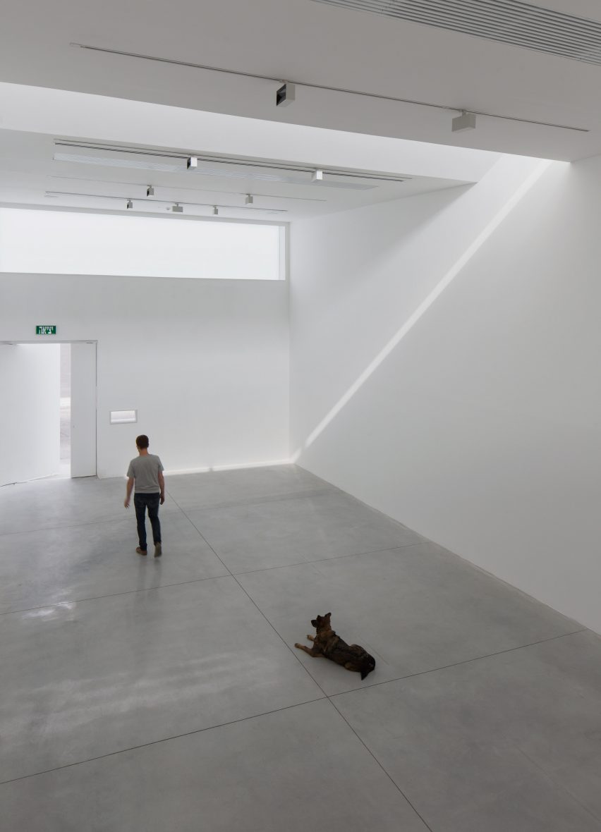 Gordon Gallery II by Gottesman-Szmelcman Architecture