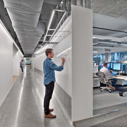 hbo-code-labs-rapt-studio-office-interiors-usa_dezeen_2364_sqd
