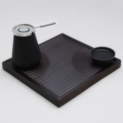 Defront’s Hei tea set is designed to revive China’s tea ceremony tradition