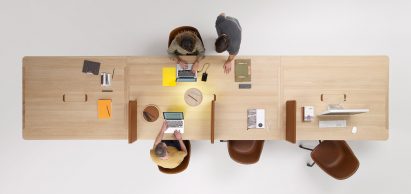 Heldu table by Iratzoki Lizaso