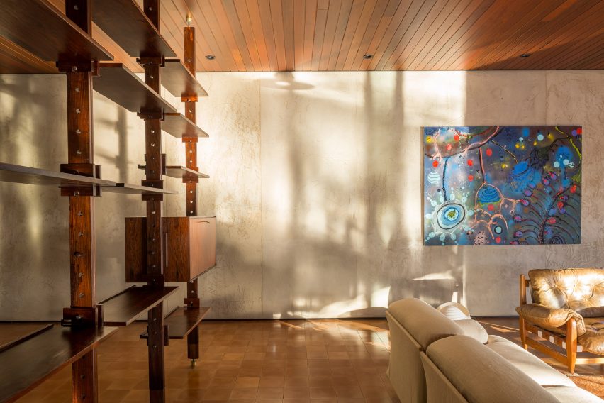 House 28 in Brasilia by Equipe Lamas