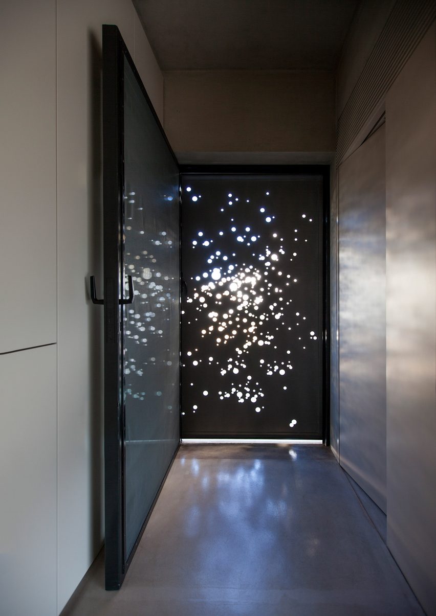 House in Heraklion by Tense Architecture