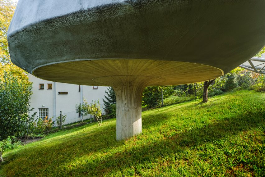 House in the Orchard by Šepka Architekti