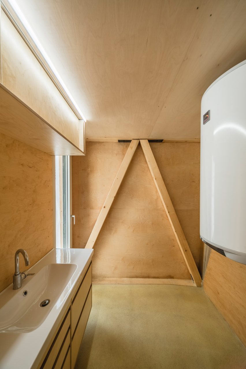 House in the Orchard by Šepka Architekti