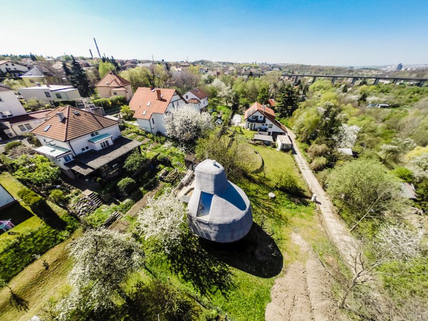 House in the Orchard by Šepka Architekti