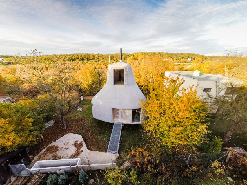 House in the Orchard by Šepka Architekti