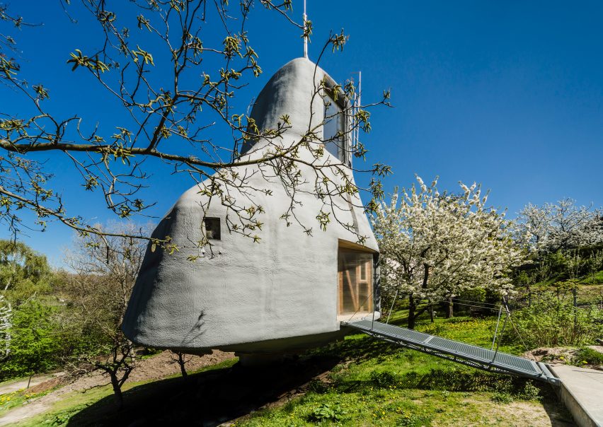 House in the Orchard by Šepka Architekti