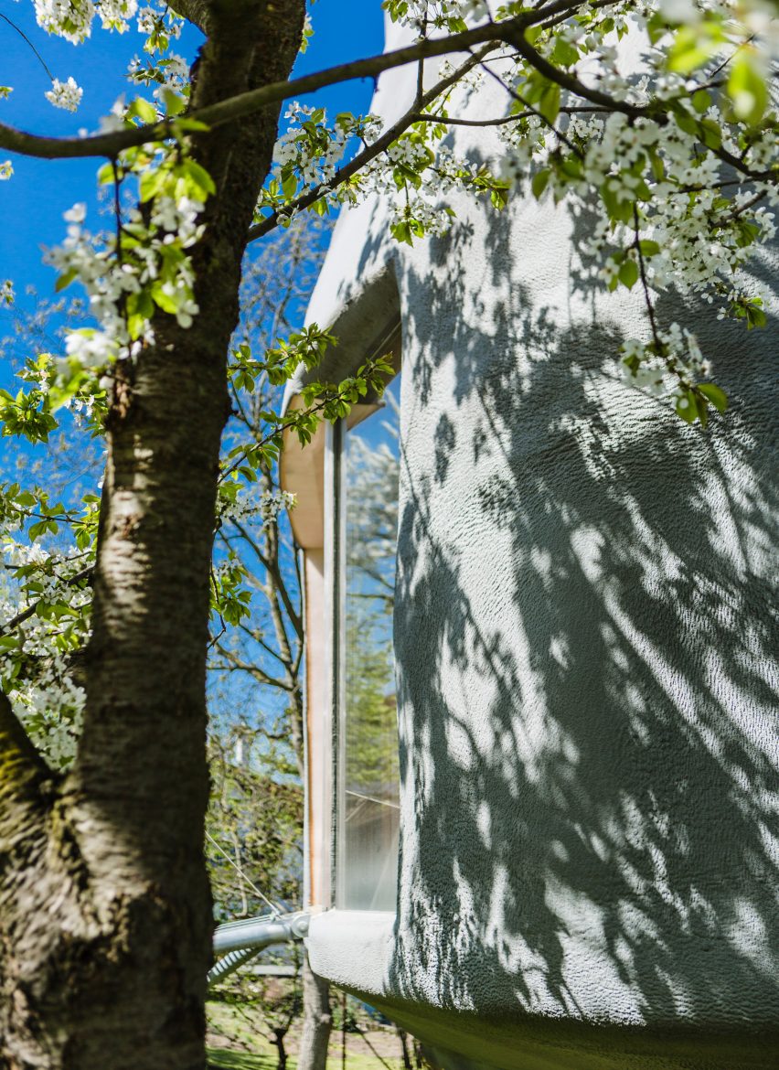 House in the Orchard by Šepka Architekti