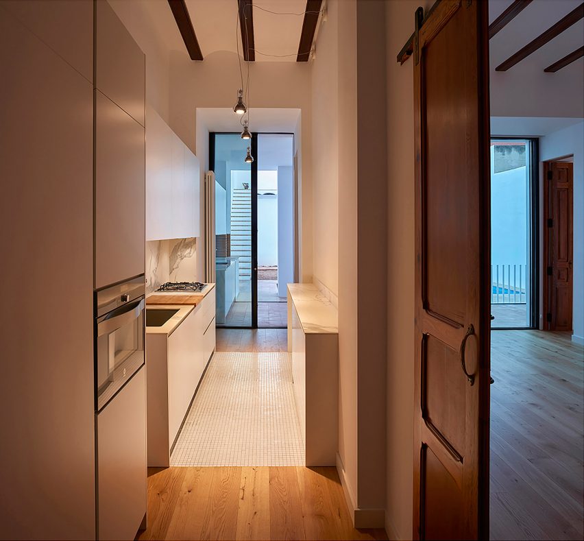House in Valencia by DG Arquitecto Valencia