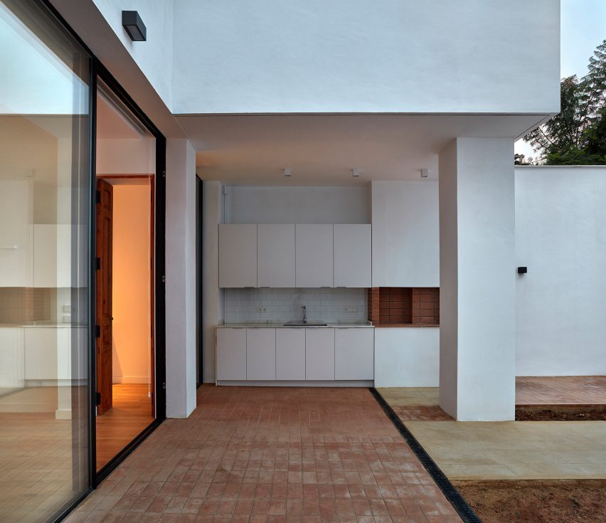 House in Valencia by DG Arquitecto Valencia
