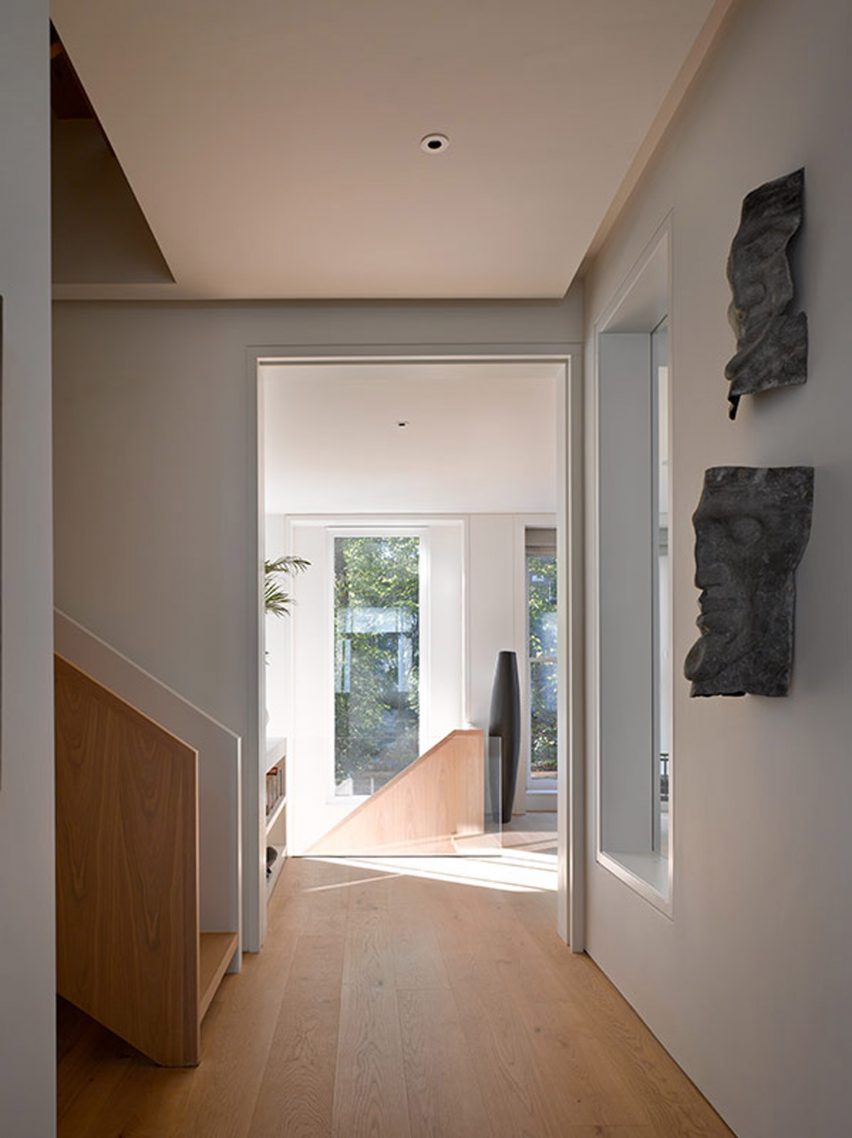 House in Notting Hill Gate by Theis + Khan