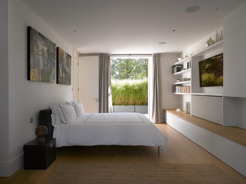 House in Notting Hill Gate by Theis + Khan