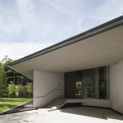 House of Seven gardens by Fran Silvestre Arquitectos