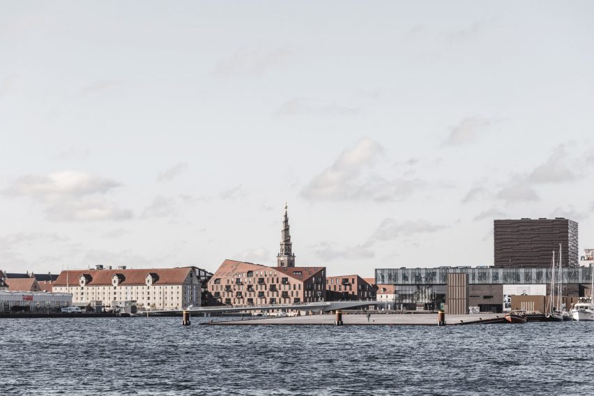 Krøyers Plads by COBE