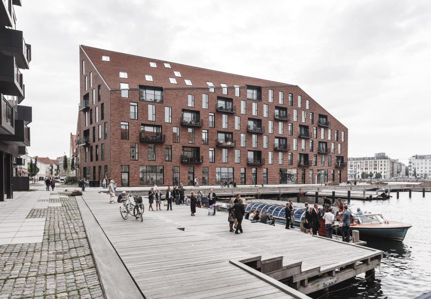 Krøyers Plads by COBE