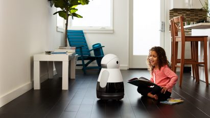 CES: Kuri Robot