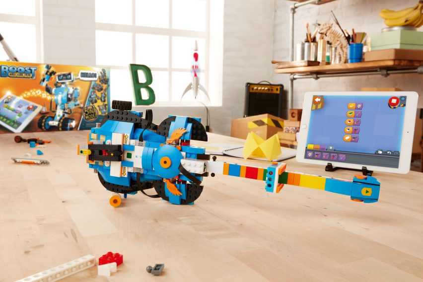 CES: Lego boost