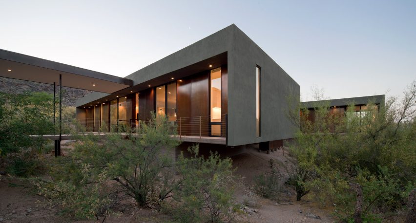 Levin Residence in Arizona by Ibarraro Rosano