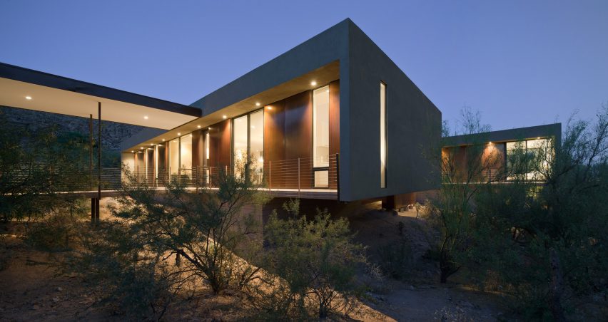 Levin Residence in Arizona by Ibarraro Rosano