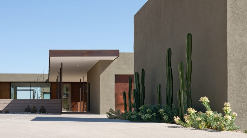 Levin Residence in Arizona by Ibarraro Rosano