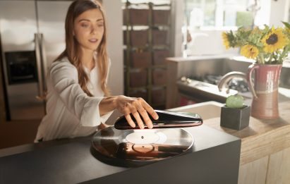 Love turntable by Yves Behar