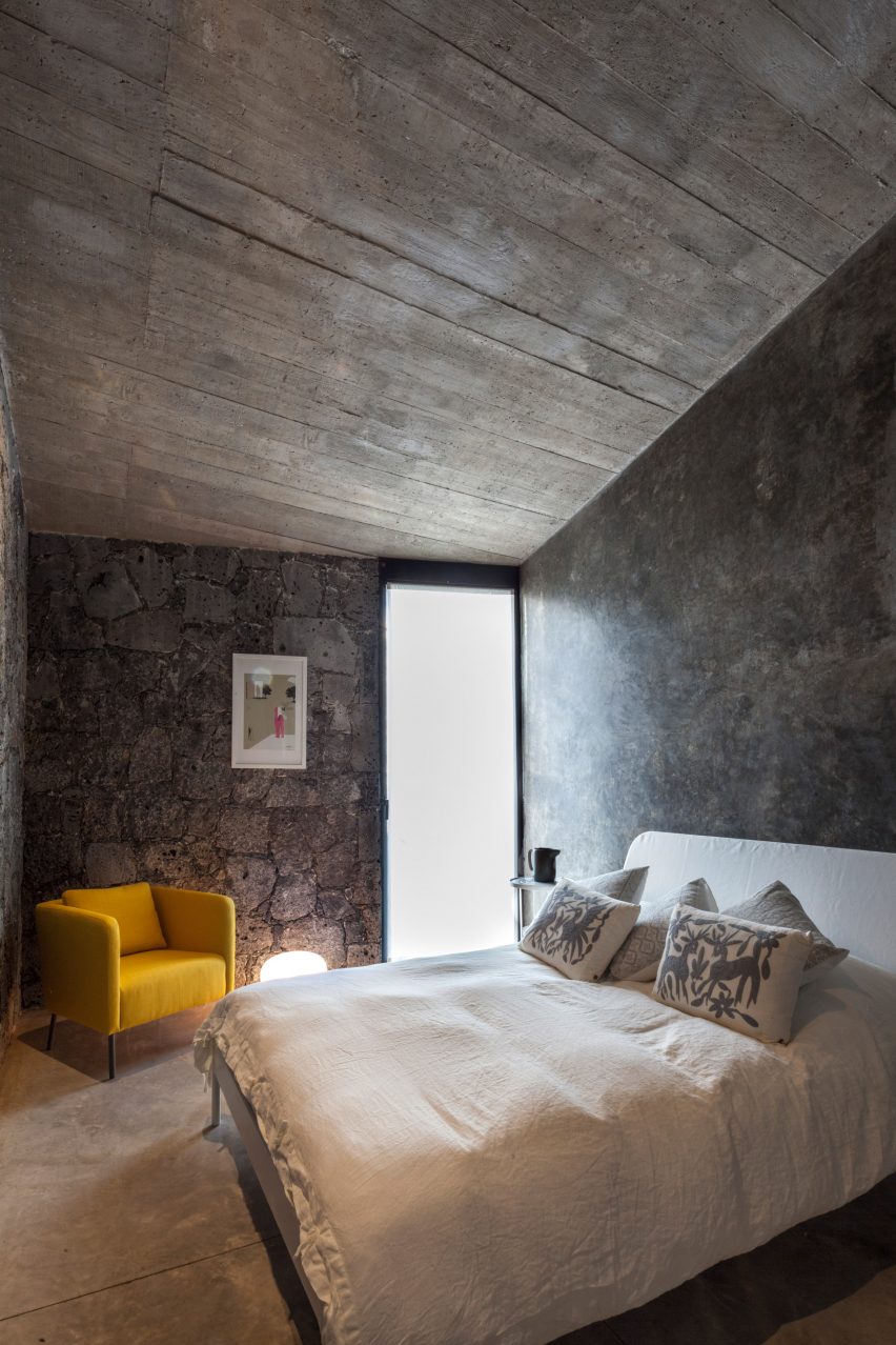 MA House by Cadaval Sola Morales