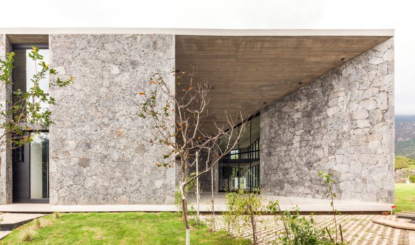 MA House by Cadaval Sola Morales