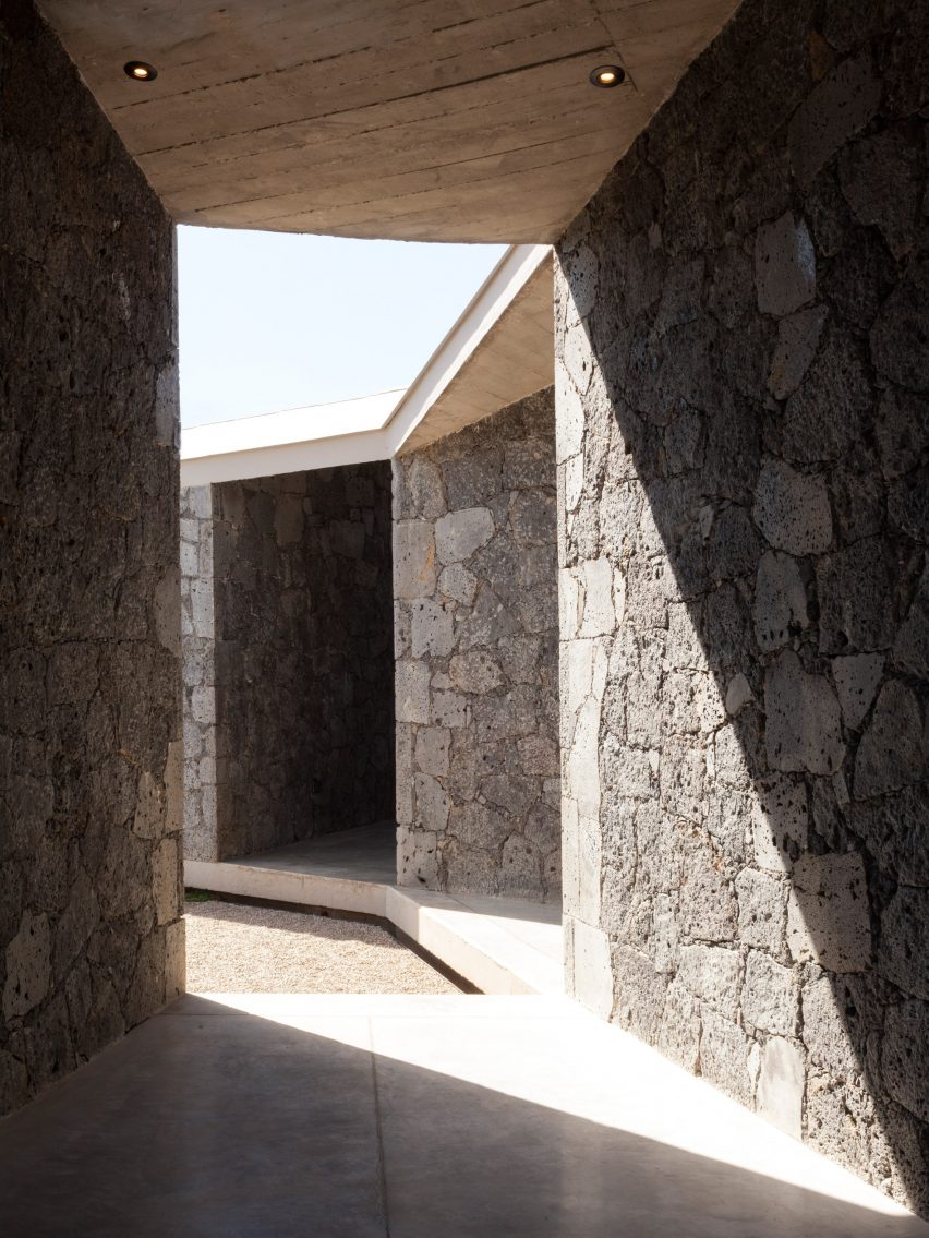 MA House by Cadaval Sola Morales