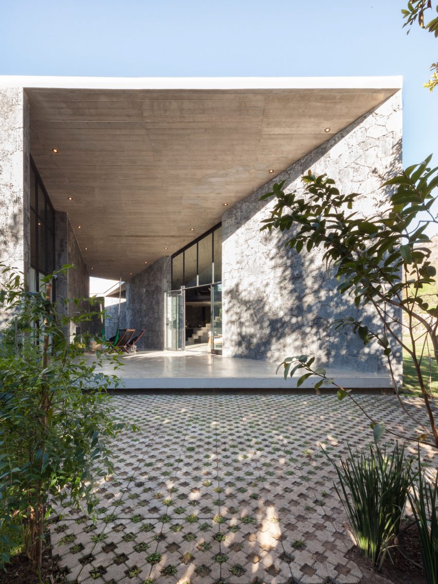 MA House by Cadaval Sola Morales