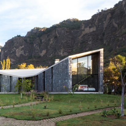 MA House by Cadaval Sola Morales