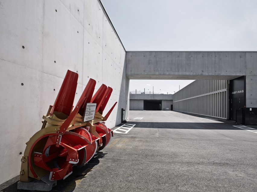 Motorway Maintenance Centre Salzburg by Marte.Marte Architects