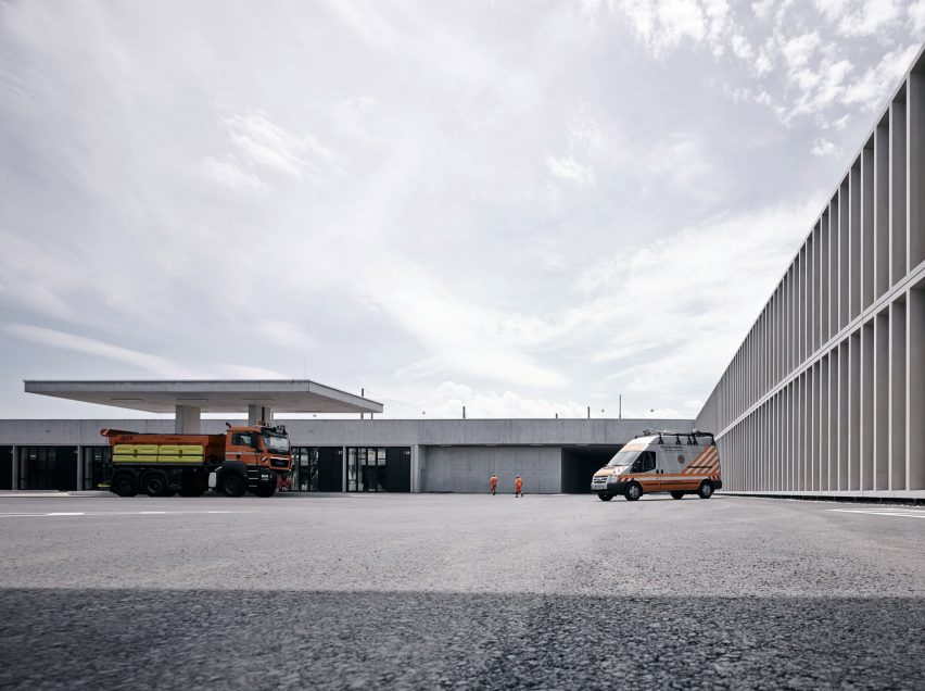 Motorway Maintenance Centre Salzburg by Marte.Marte Architects