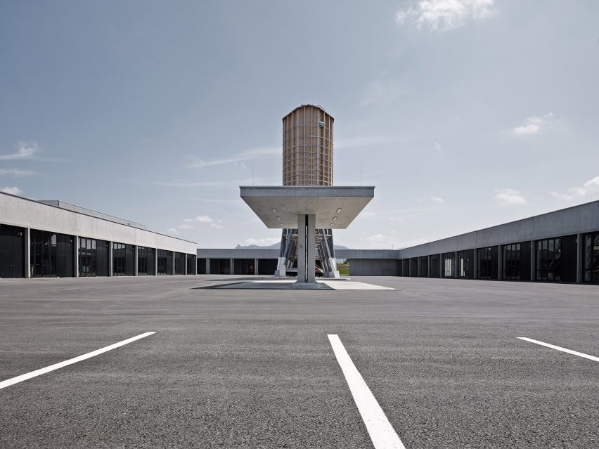 Motorway Maintenance Centre Salzburg by Marte.Marte Architects