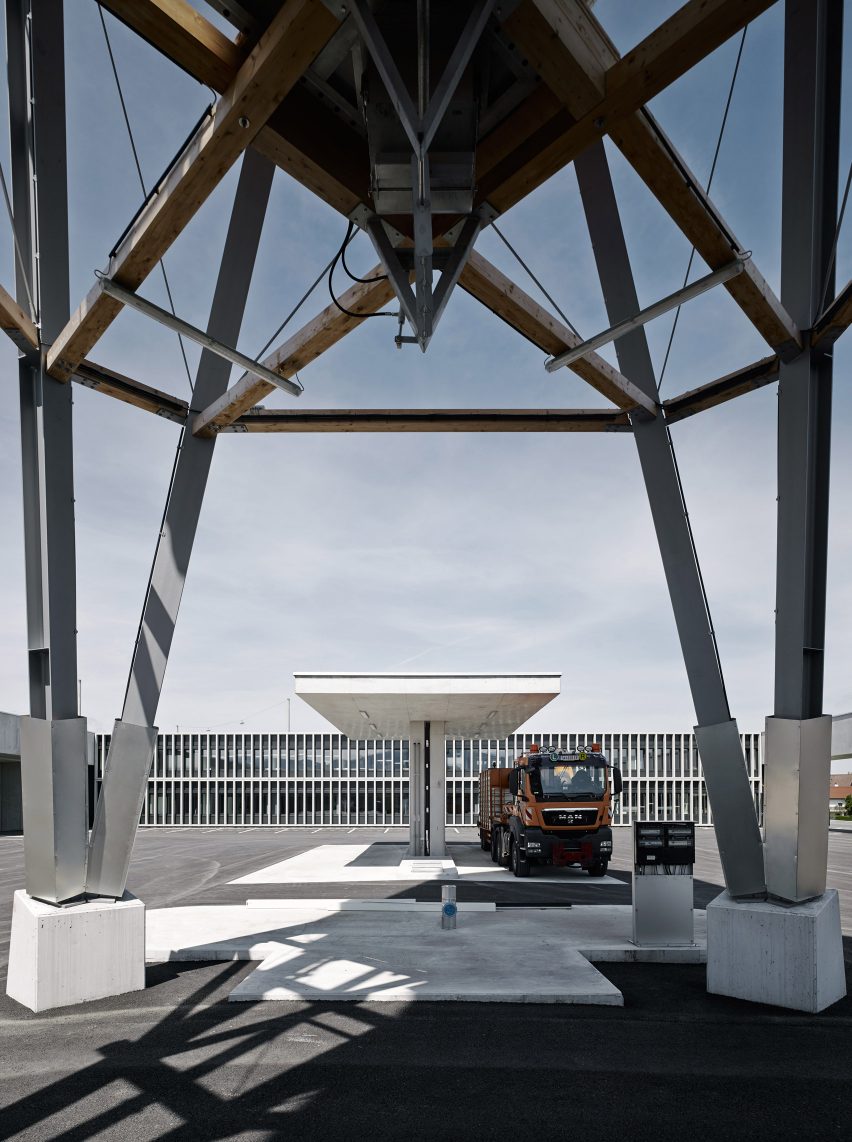 Motorway Maintenance Centre Salzburg by Marte.Marte Architects