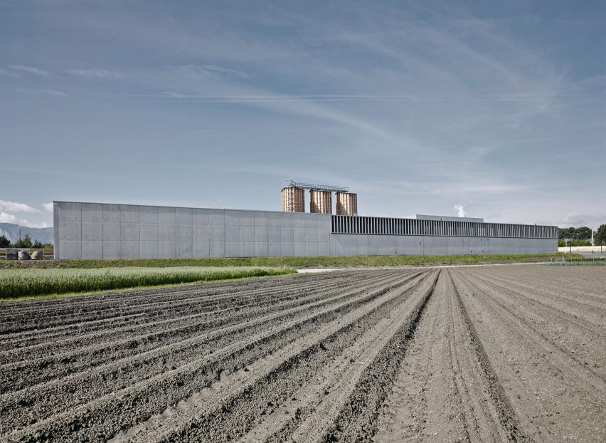 Motorway Maintenance Centre Salzburg by Marte.Marte Architects